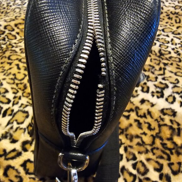 Prada handbag - Picture 3 of 3